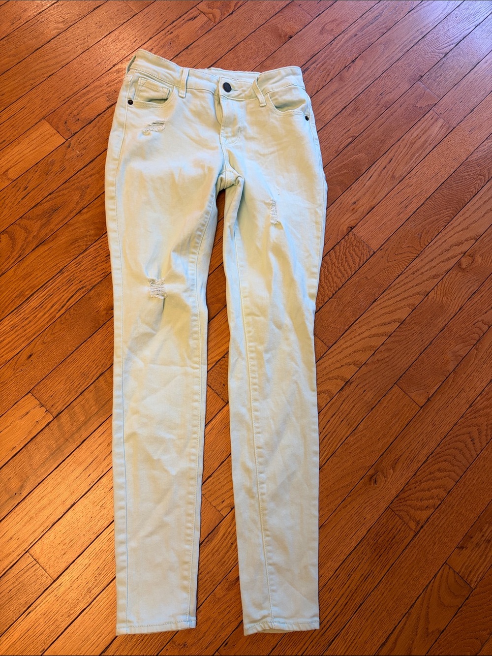 Old Navy Women's Skinny Jeans in Light Mint